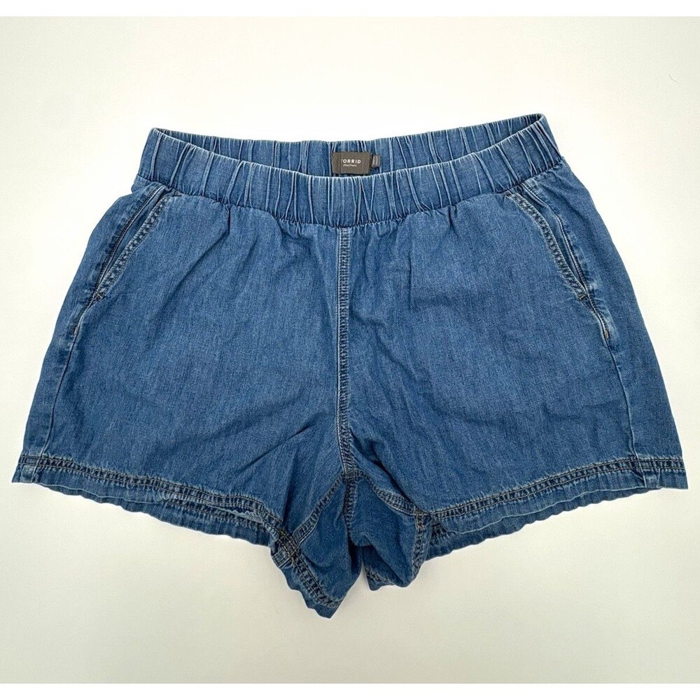 Torrid Pull On Lightweight Denim Shorts High Rise Medium Wash 100% Cotton